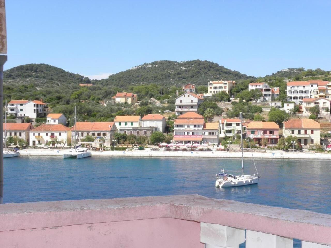 Apartment Svetka Sali Dış mekan fotoğraf