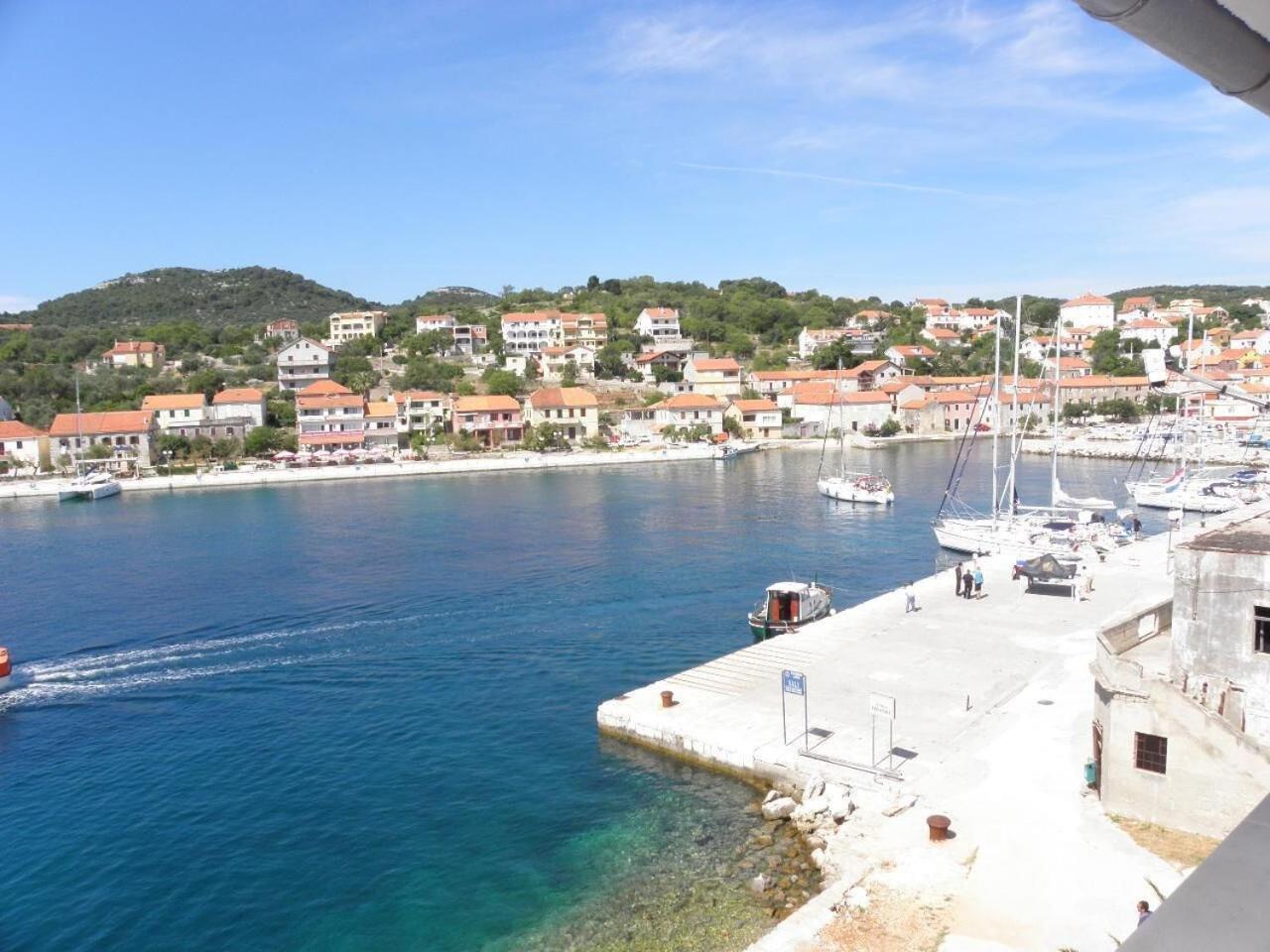 Apartment Svetka Sali Dış mekan fotoğraf