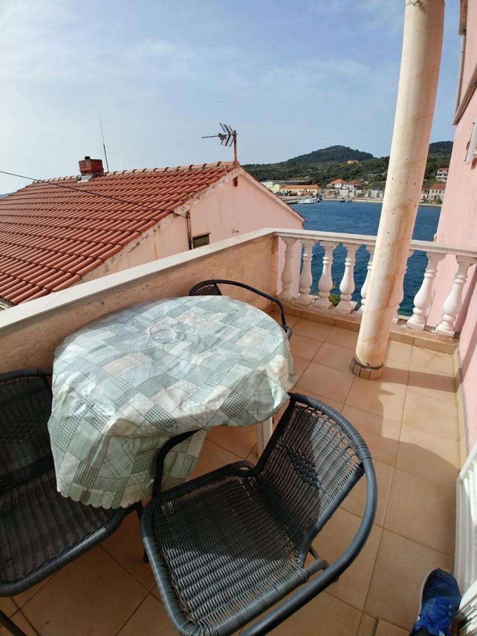 Apartment Svetka Sali Dış mekan fotoğraf